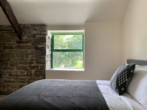 2 makuuhuonetta, ilmainen Wi-Fi, vuodevaatteet