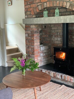 Interior - Ardnagashel Est No 2 - a two story that sleeps 4 guests in 2 bedrooms (Bantry)