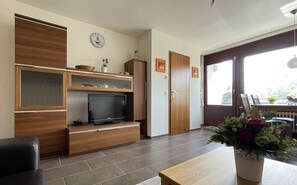 TV - FeWo Muschel... at home on vacation (Büsumer Deichhausen)