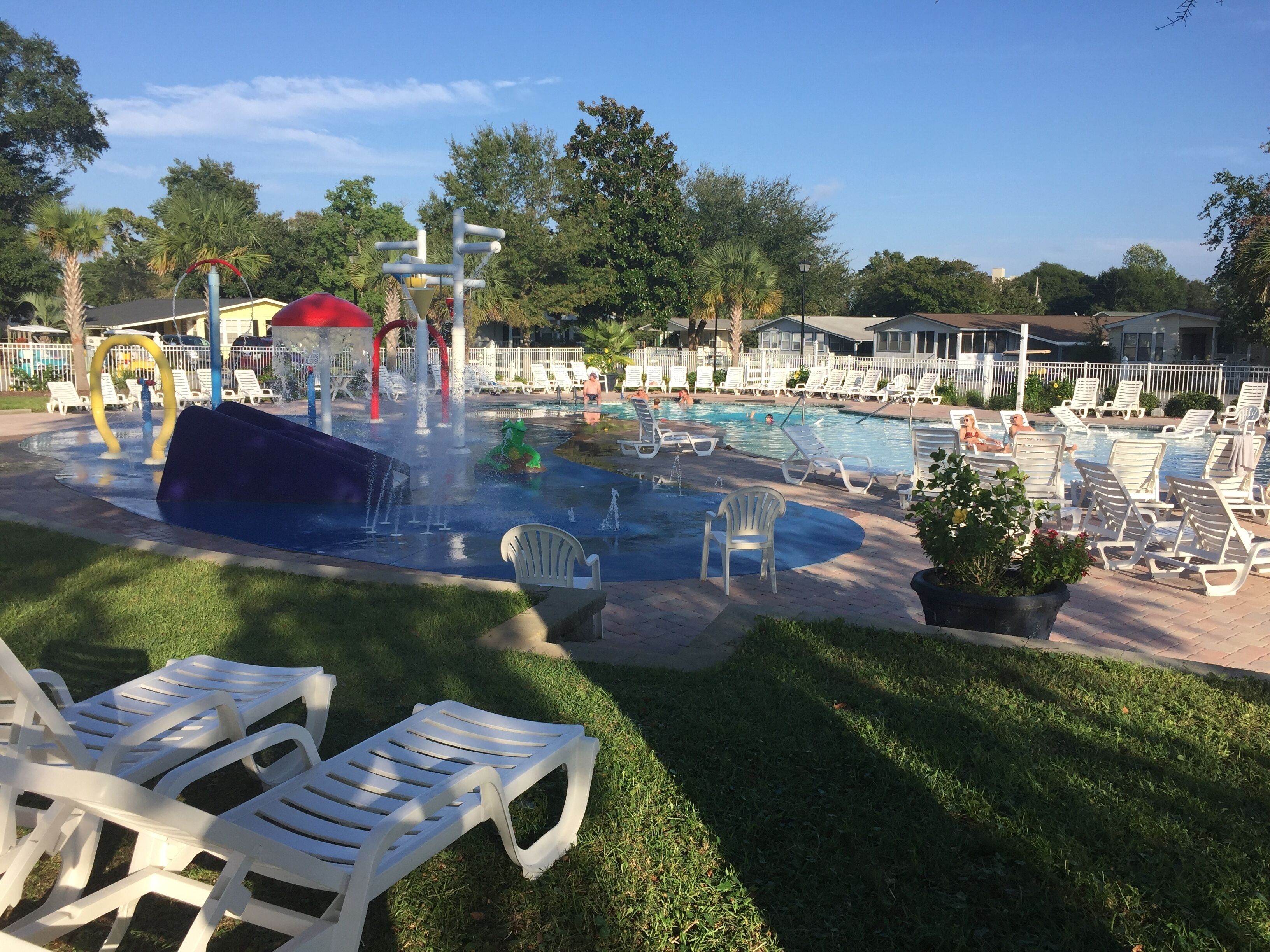 Innenpool, Außenpool