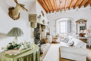 مدفأة، كُتُب