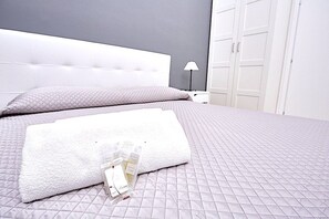 Individually decorated, individually furnished, desk, soundproofing - L'Orlando Furioso (Palermo)