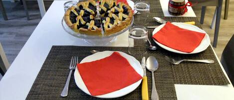 包含每日自助早餐