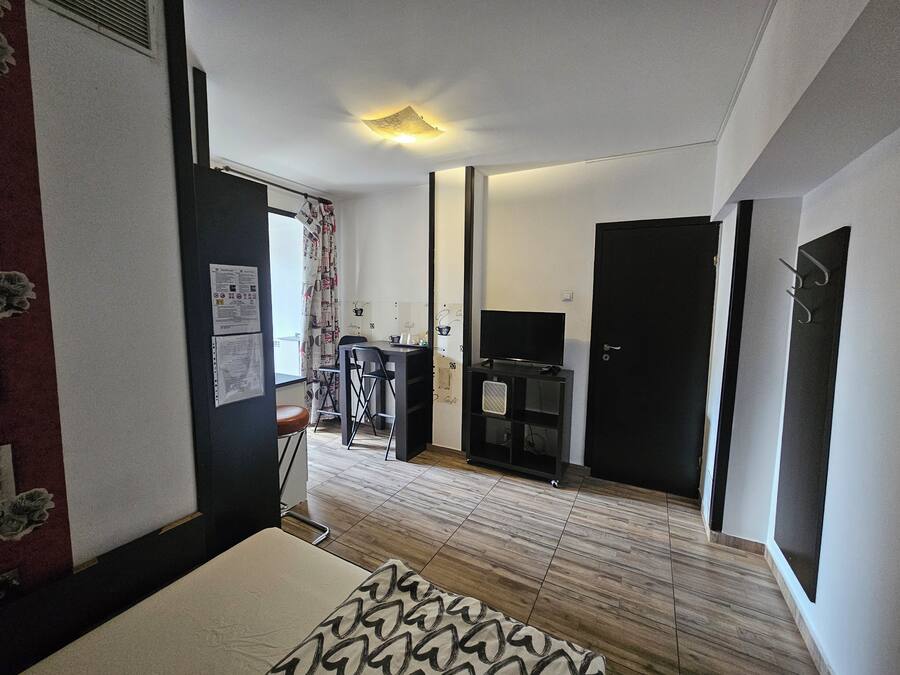 Apartamento, 2 quartos, vista para a cidade | Individualmente decorados, individualmente mobiliados, escrivaninha