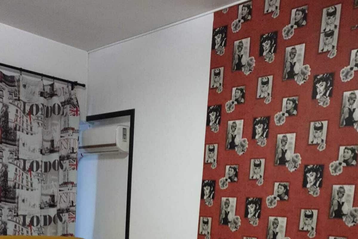 Decoración personalizada, muebles diferentes y escritorio