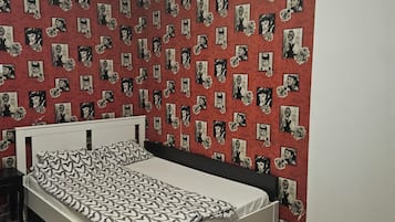 Superior-Studio, Stadtblick (No. 1) | Individuell dekoriert, individuell eingerichtet, Schreibtisch