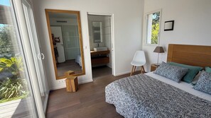 5 chambres, fer et planche à repasser, lit parapluie, Wi-Fi gratuit