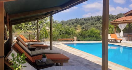 Ionia Guest House