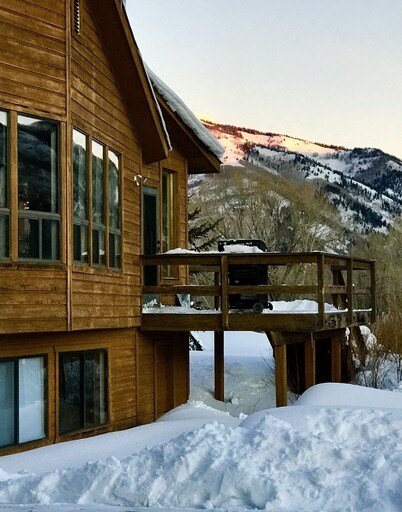 Mountain Majesty Home Durango, CO