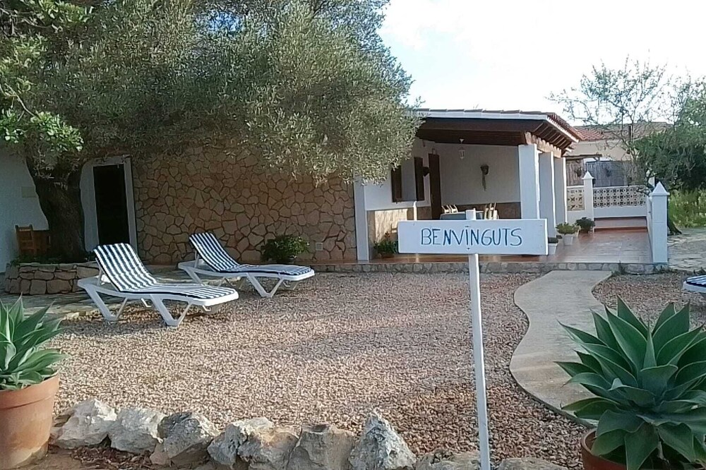 Es Cap De Barbaria: House / Villa - Formentera