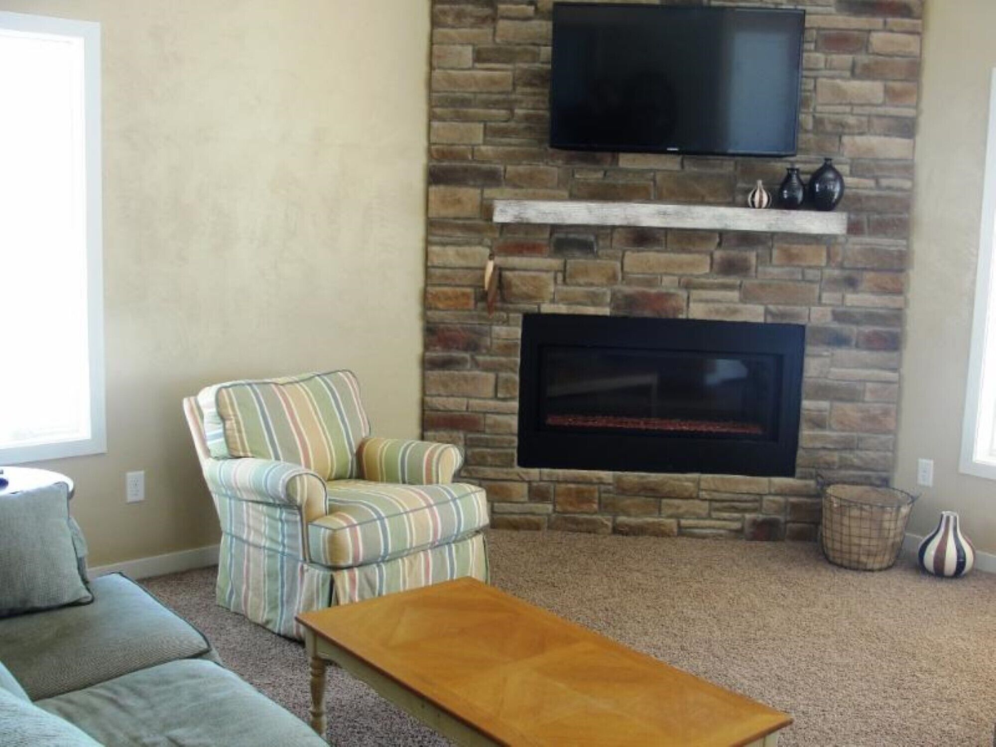 A Beatutiful 3 Bdrm 3 Bth House on Lake Poygan in Tustin, WI