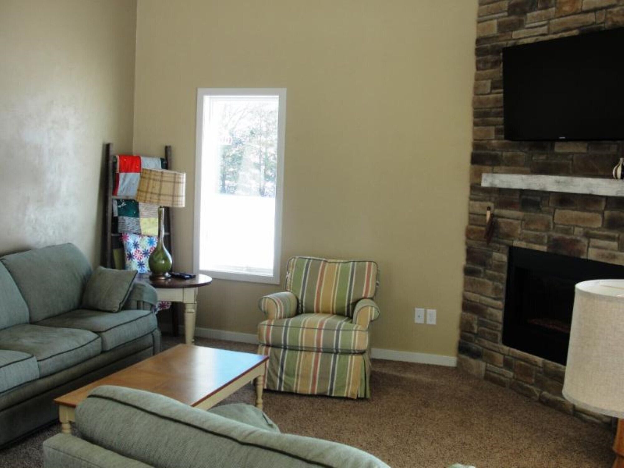 A Beatutiful 3 Bdrm 3 Bth House on Lake Poygan in Tustin, WI