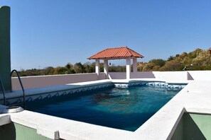 Outdoor pool - Hotel Puerto Ángel (San Pedro Pochutla)