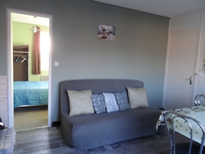 2 habitaciones, cuna de viaje y wifi gratis