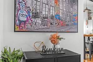 Interior - Industrial Central Apartment Fremantle (Fremantle)