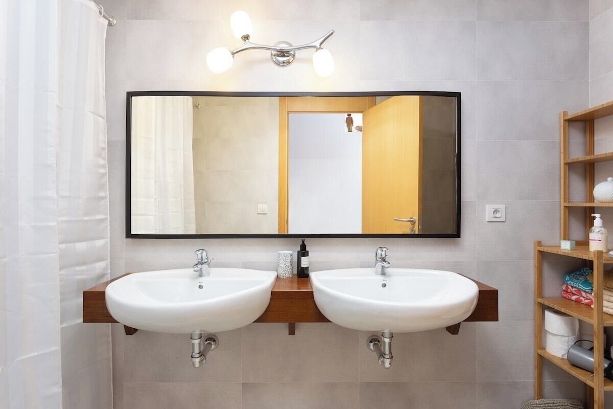 Baignoire, serviettes fournies