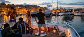 Beds on Boat - The new B&B Concept