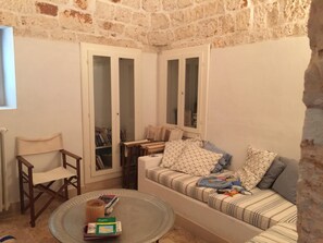 Fireplace, ping pong, books