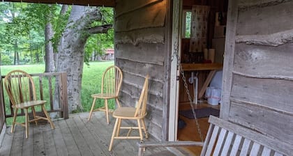 Mökki 8, pieni maalaismainen mökki Sijaitsee Brown County Indianassa