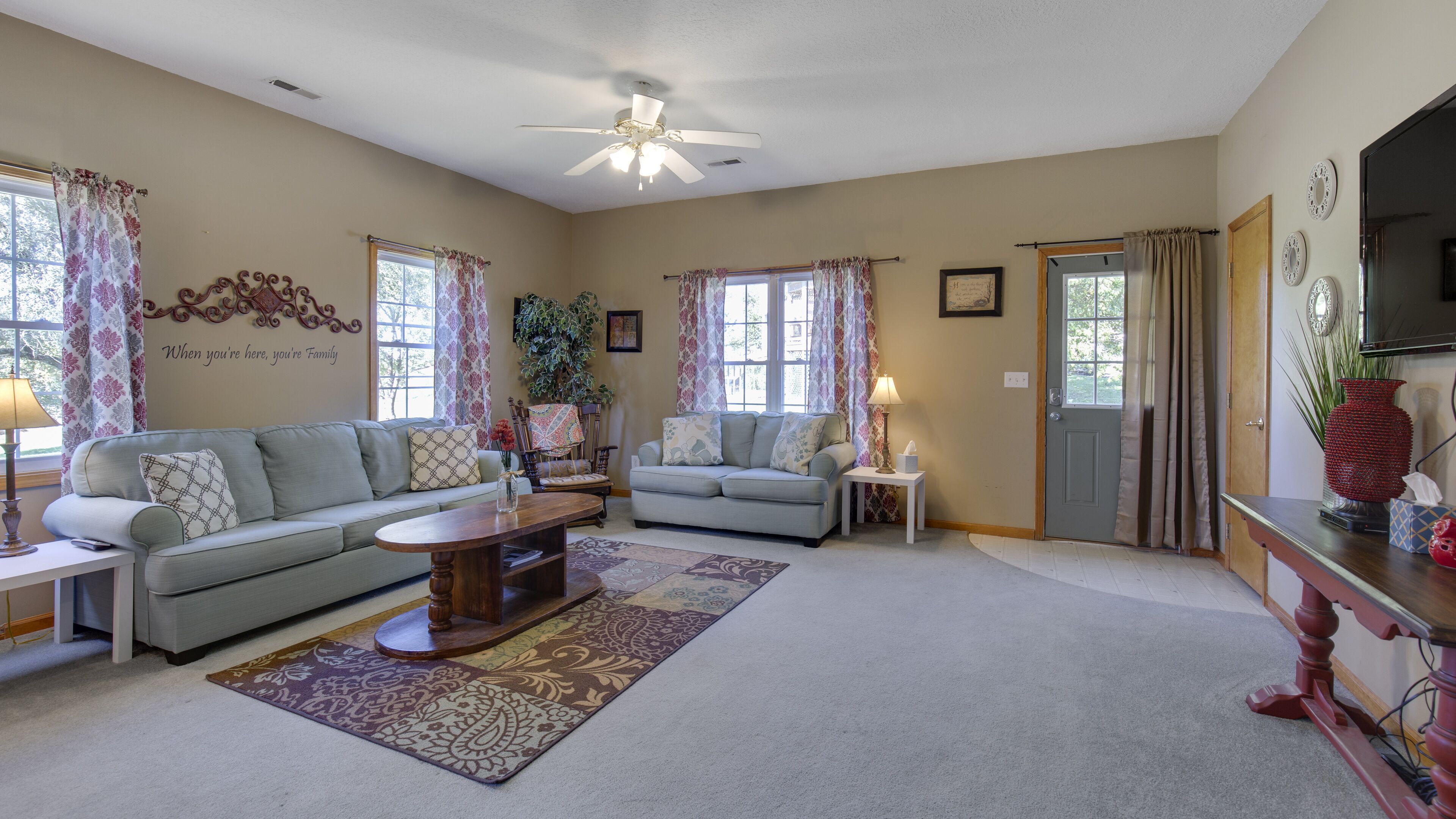 Family Getaway just one hour from Kansas City!