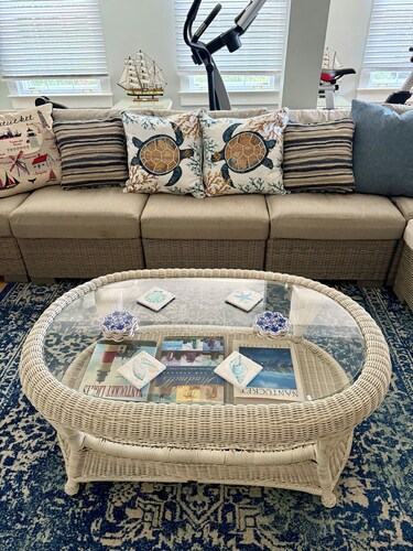 IN TOWN-  High quality luxury spacious home - walk to town - convenient location