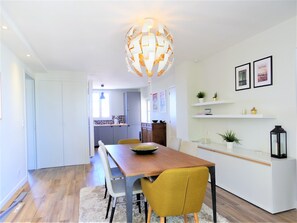 Dining - Holiday- Dreams in Uzès (Uzès)