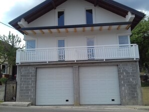 Exterior detail - Big mama's Apartments (Konjic)