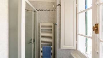 Haartrockner, Handtücher