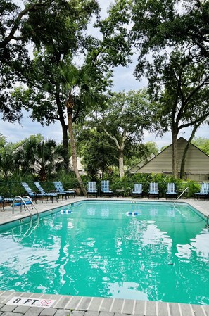 Pool - Best Queens Grant location: easy walk to all amenities.   (Hilton Head Island)