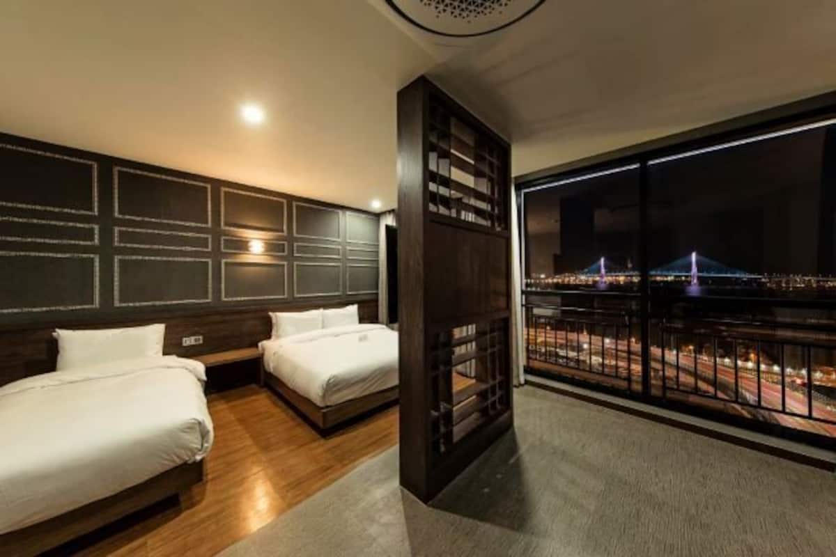 1 bedroom, premium bedding, in-room safe, individually furnished
