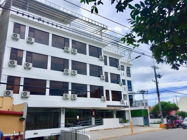 Front of property - Travelbee Seaside Inn (Tagbilaran)