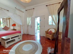 3 slaapkamers, een kluis op de kamer, wifi, beddengoed