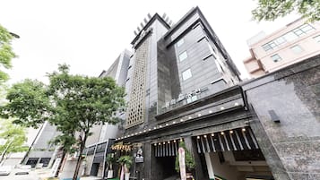 施設の正面