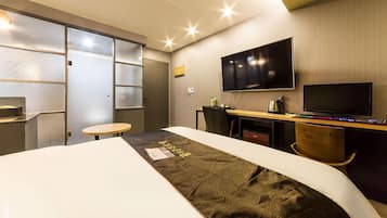 Standard Double Room | Dihias secara berasingan, dilengkapkan perabot secara berasingan