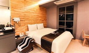 华丽双人房 | 特色装修、特色家居、免费 WiFi、床单