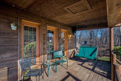 The Tranquility Suite is a private cabin suite at Heartland Country Resort