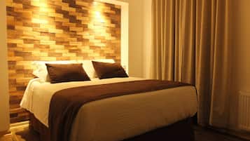 2 bedrooms, in-room safe, individually decorated, individually furnished
