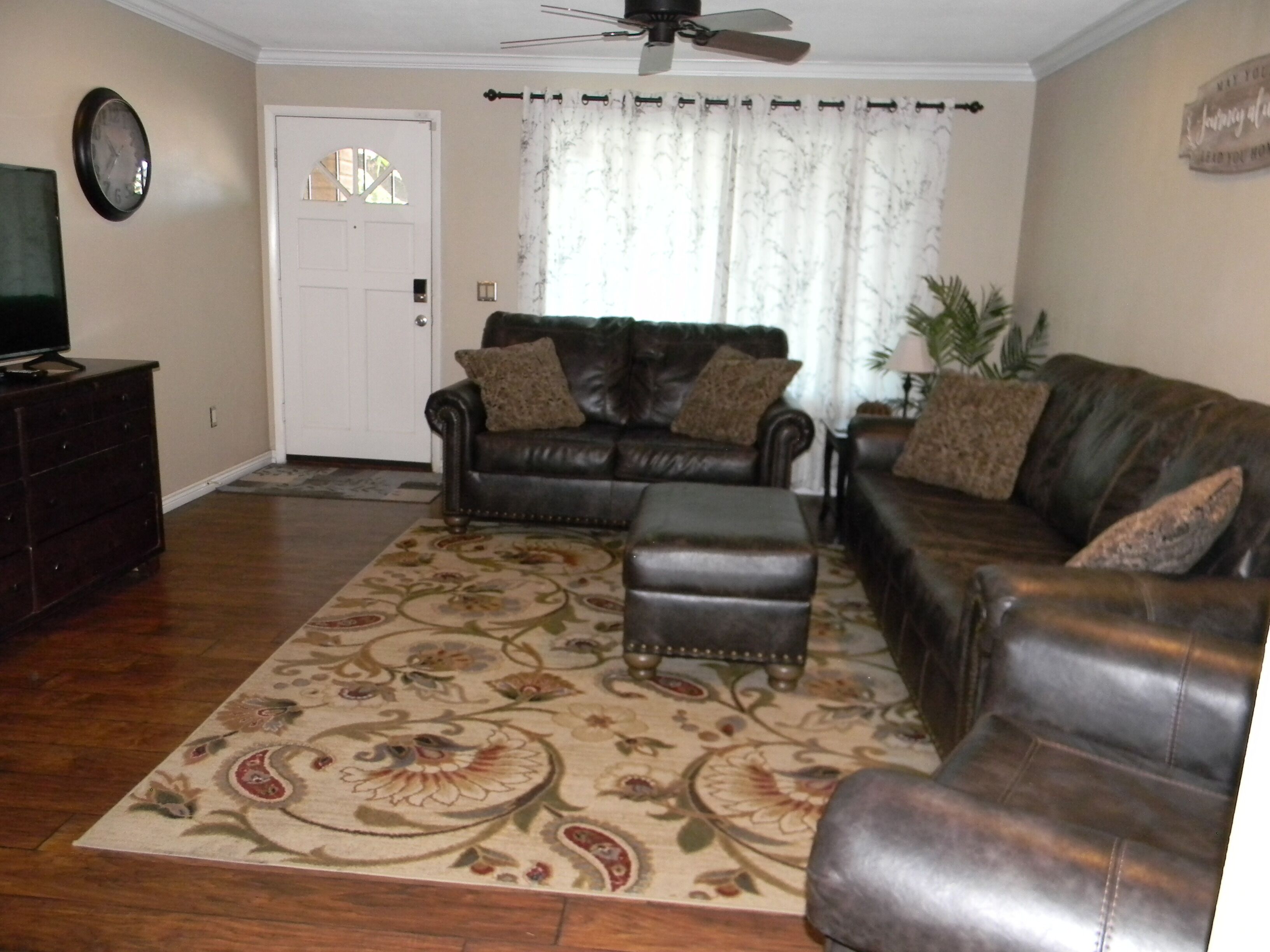 Cozy, Clean, Beautiful 5 Star reviews home.  A Quiet Gem!