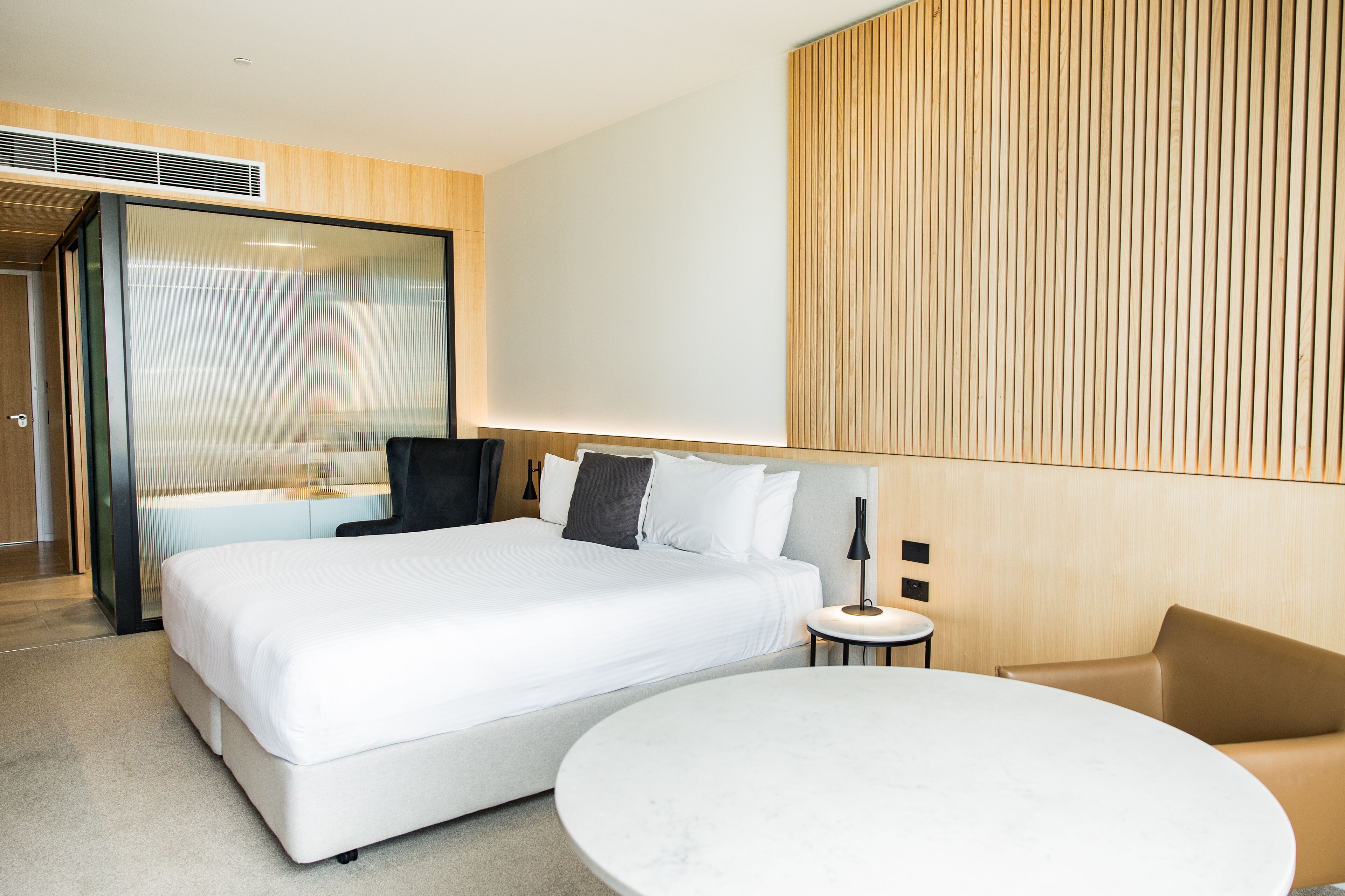 elizabeth quay lux | 1 bedroom, individually decorated, individually furnished