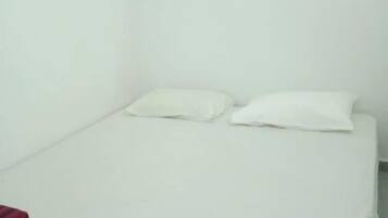 Iron/ironing board