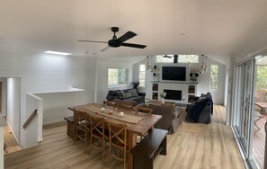 Smart TV, fireplace, DVD player, books