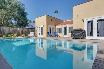 Hacienda 4bed/2bath Heated Pool Sleep 12 in Beds