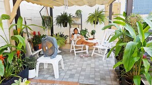 Terrace/patio - 💝 Entire villa with pool and garden located in the center of Bangkok (Khwaeng Thung Wat Don)