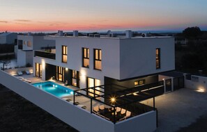 Exterior - Luxurious home in Pula (Pula)