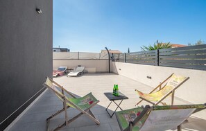 Terrace/patio - Beautiful home in Pula with kitchen (Pula)