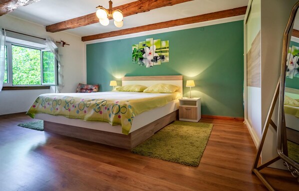 2 habitaciones, wifi gratis y ropa de cama 