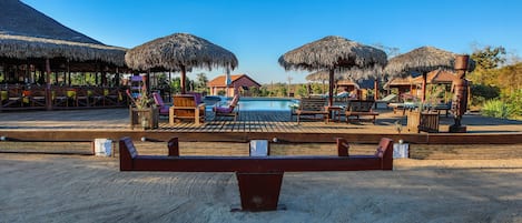 Kawasan main kanak-kanak – terbuka