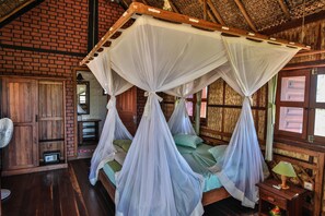 Comfort Bungalow, 1 Queen Bed | View from room