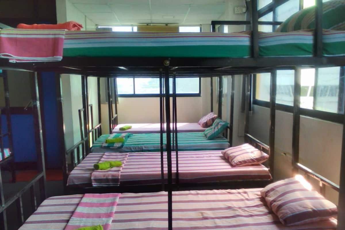 Sistema de insonorización, wifi gratis y ropa de cama 