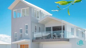 Exterior - Beachside Oasis- pool access - beach (Caves Beach)